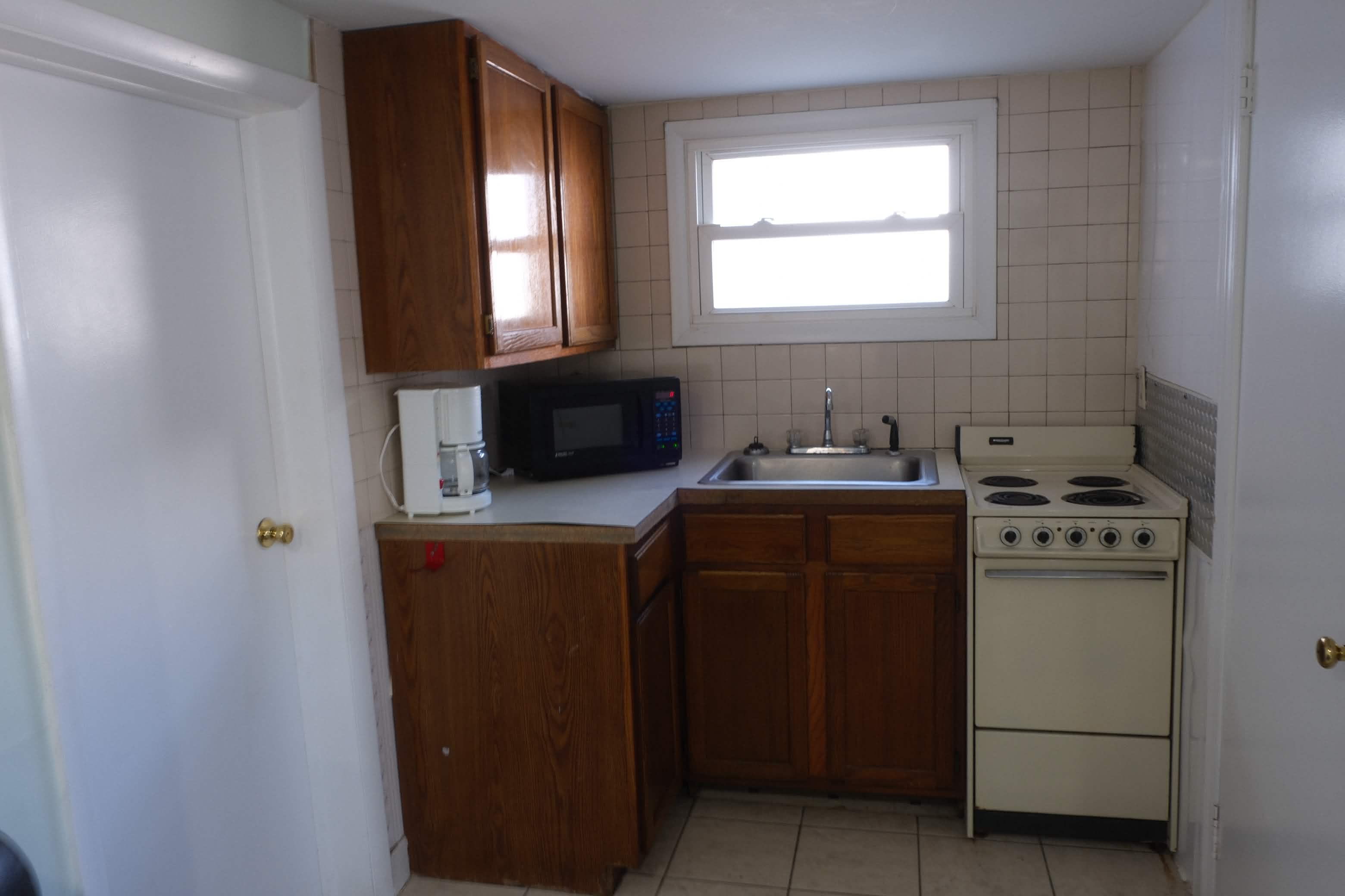 Dining area with 6-person table