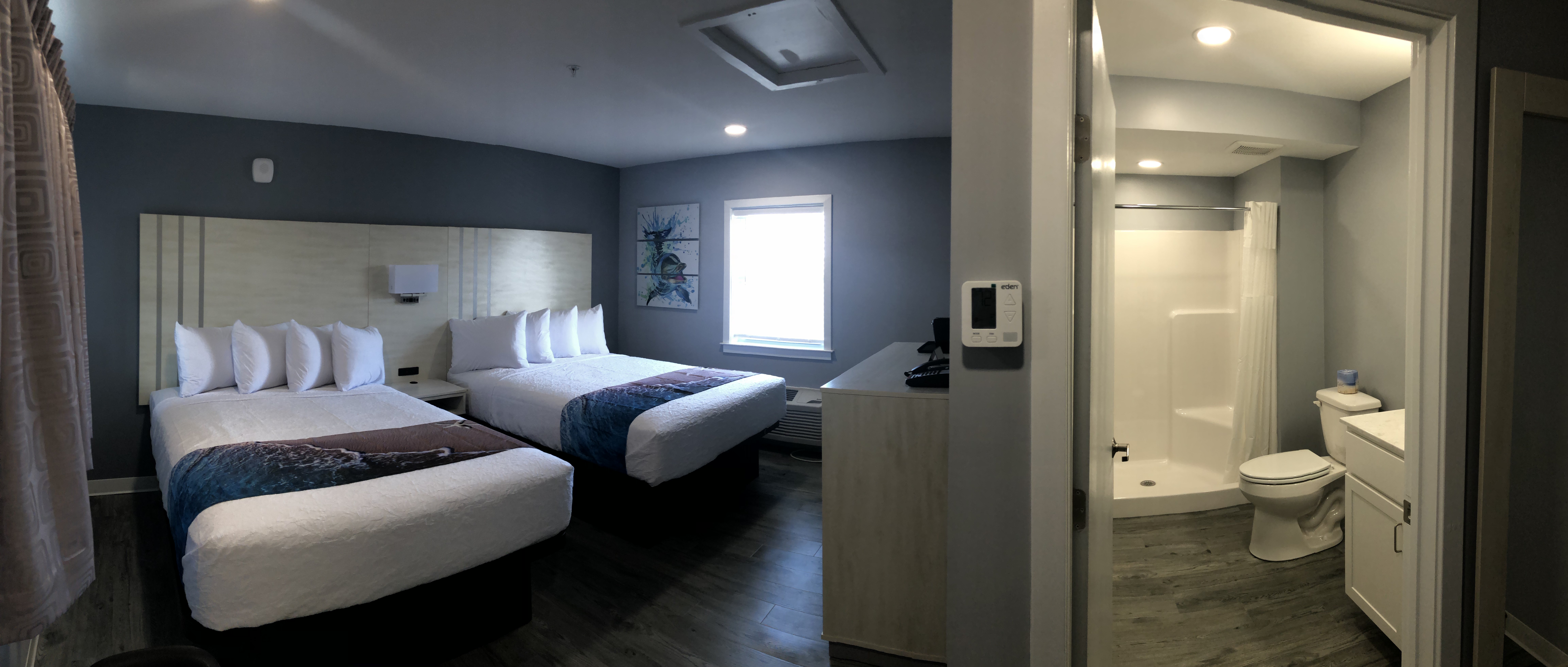 King room with bathroom